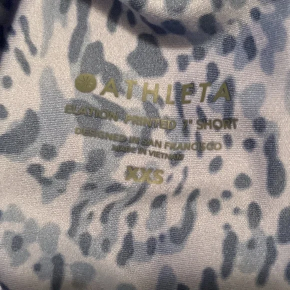 Womens Athleta Elation Printed 7” short, never worn. Women’s XXS. - Picture 3 of 4